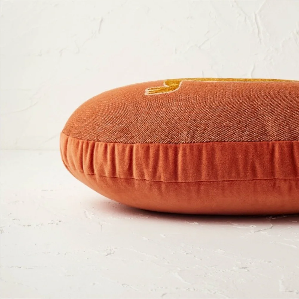 Opalhouse Oval Jungalow Lizard Decorative Throw Pillow Burnt Orange NWT